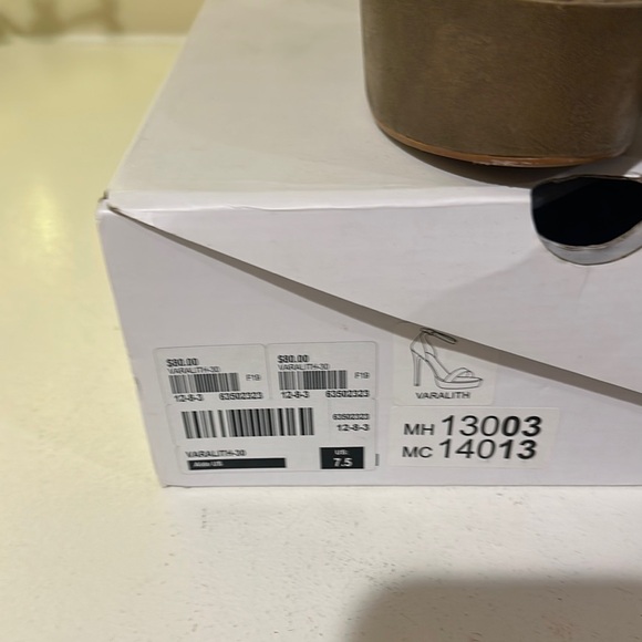 Stylish Women's Platform Sandals Brand New - Picture 2 of 7